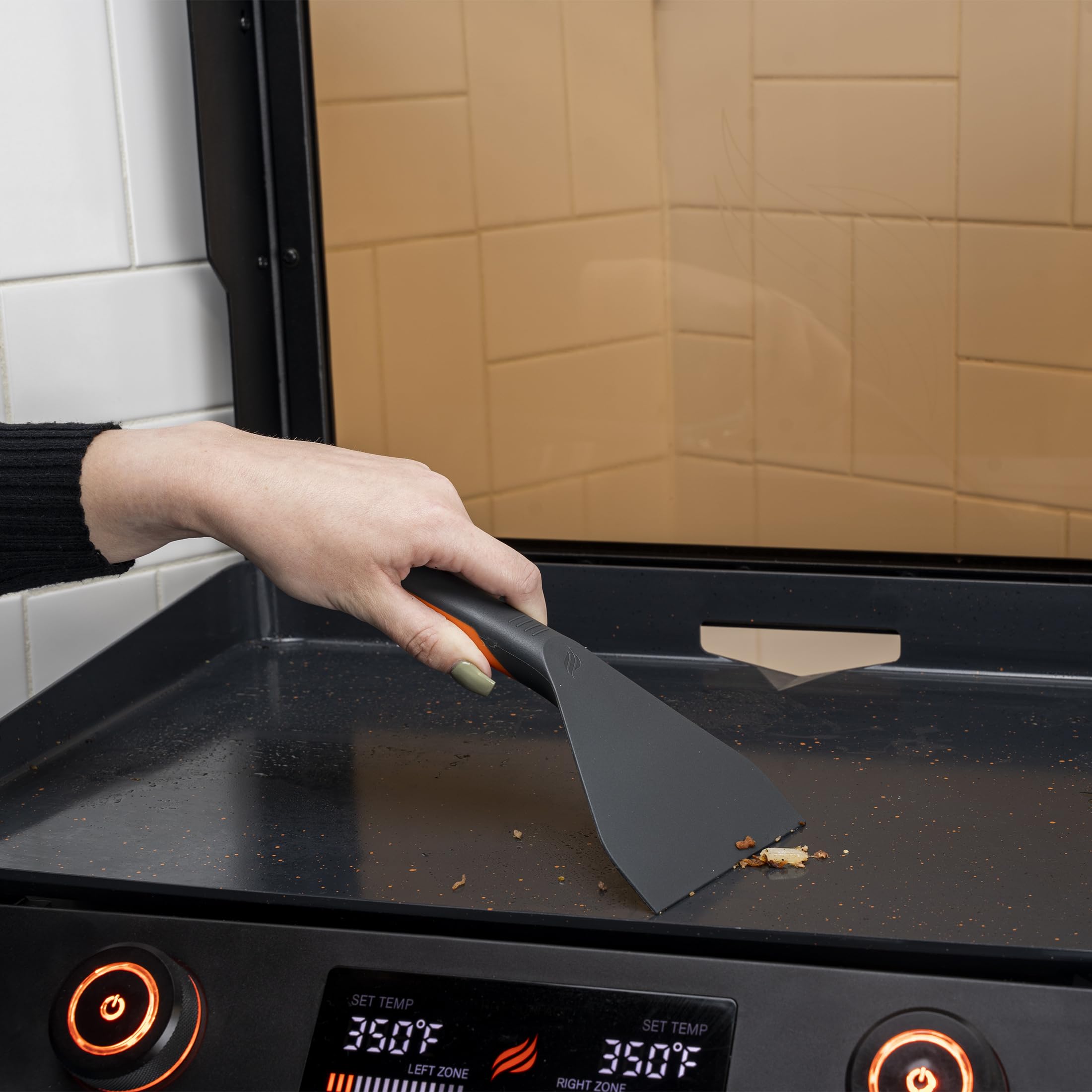 22 Inch Nonstick Electric Tabletop Griddle with Lid and Accessories