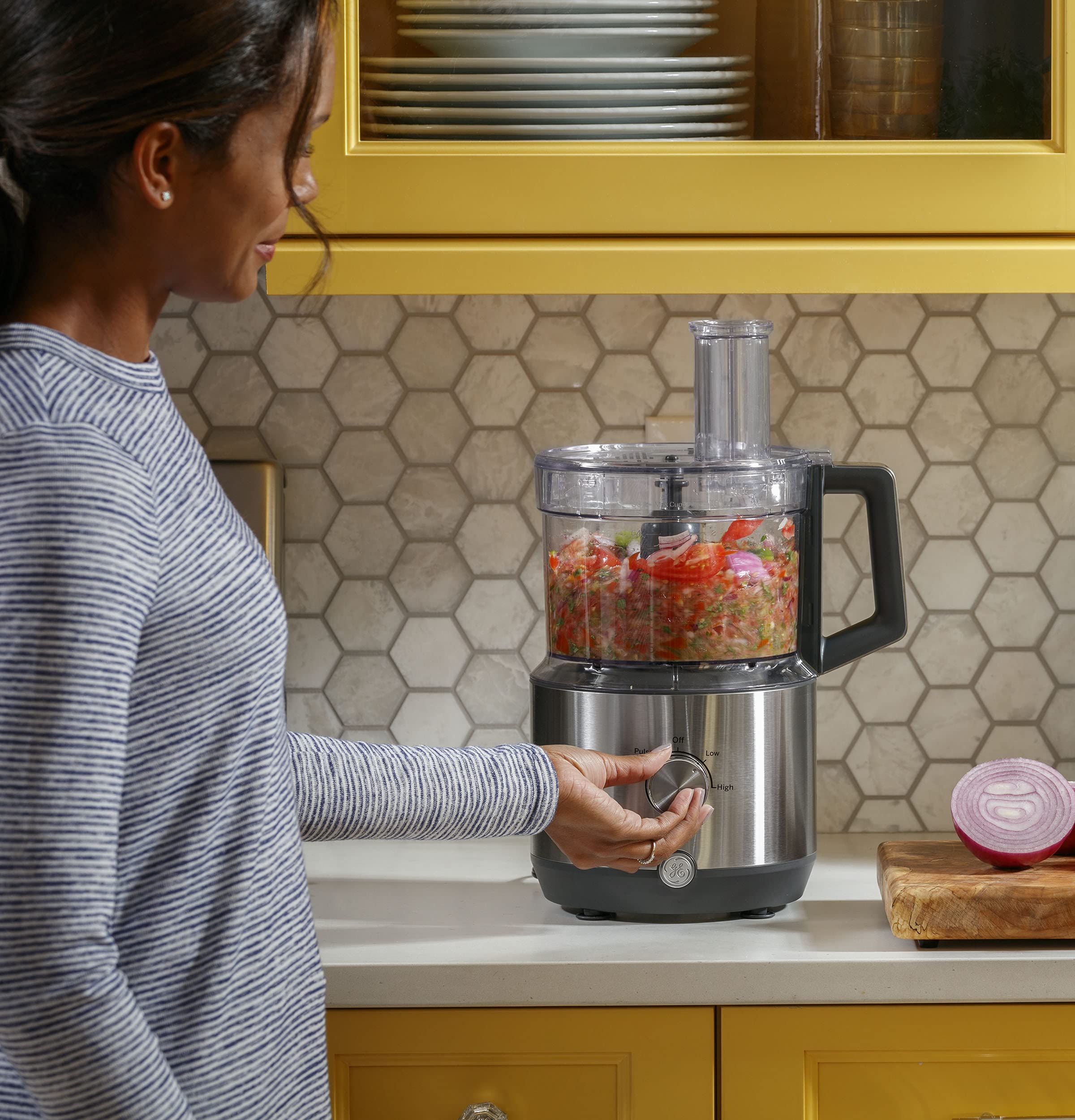 12 Cup Food Processor for Shredding Mincing Dicing and Dough Kneading
